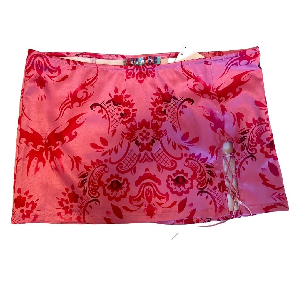 Urban Outfitters NWT Low Rise Hot Pink Floral Print Mini Skirt, Small